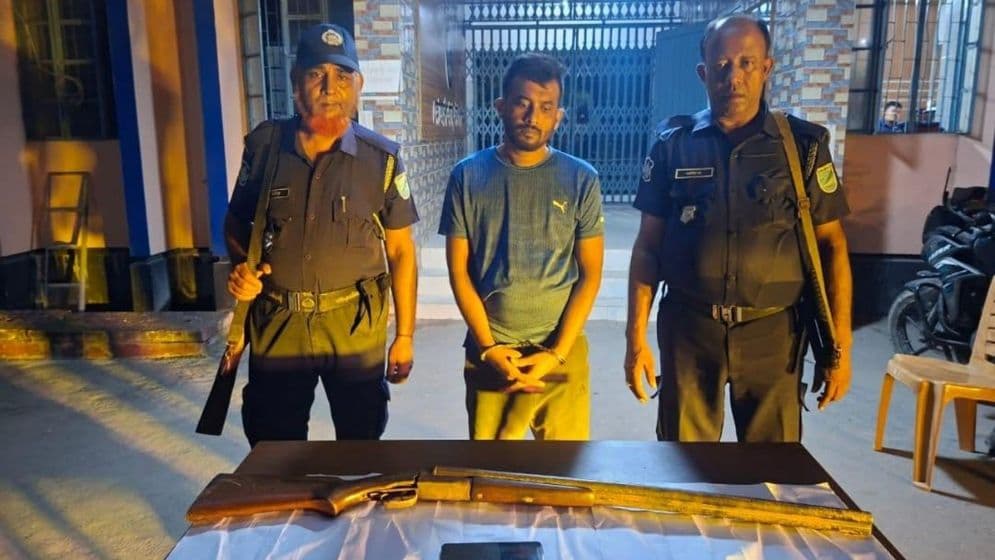 ফরিদপুর মহানগর স্বেচ্ছাসেবক দলের সদস্য সচিব বহিষ্কার image